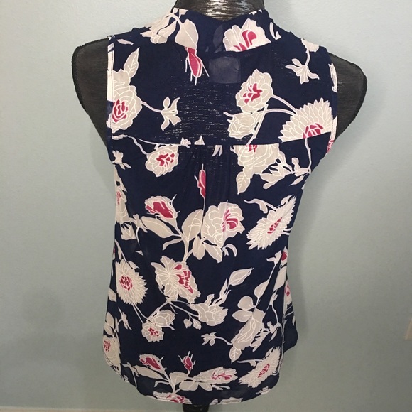 Siren Lily Maternity sleeveless blouse size S - Picture 3 of 5